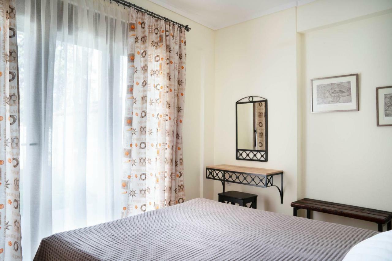 Alexandros Maisonettes ネア・ムダニア エクステリア 写真