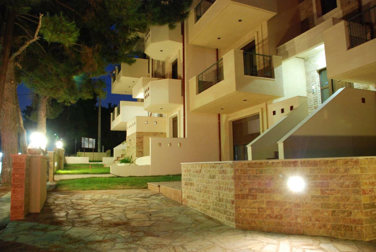 Alexandros Maisonettes ネア・ムダニア エクステリア 写真